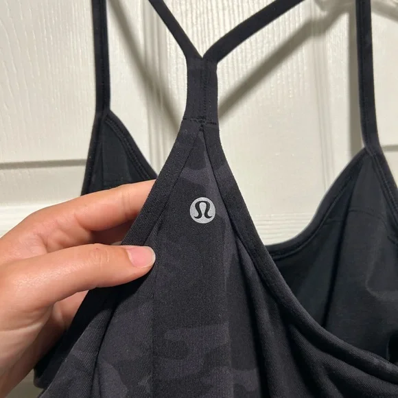 Lululemon Power Y Tank sz 10 - Picture 7 of 9